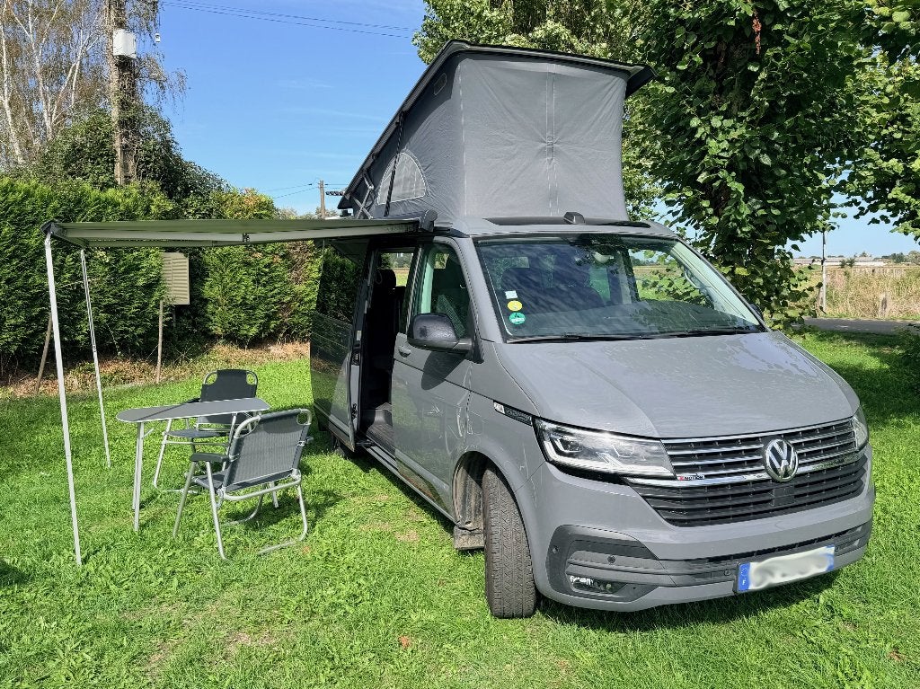 VW California T6.1 Beach Tour Edition 199ch DSG7 4Motion, Jusqu'à 4, Siège standard, 4 à 5 mètres, Volkswagen
