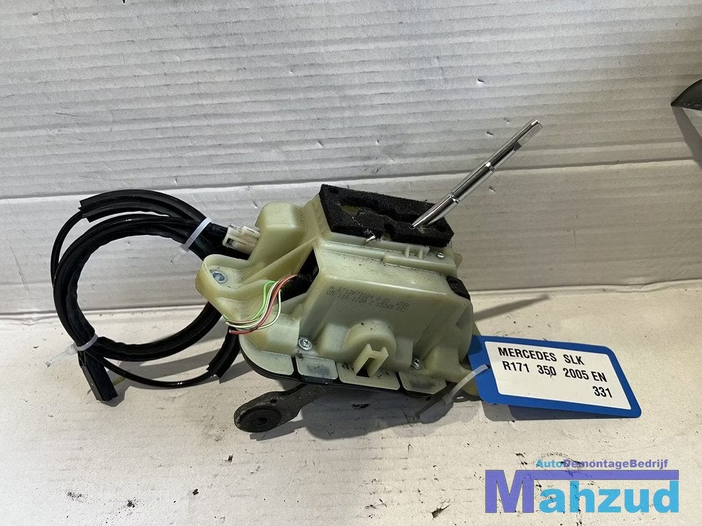 MERCEDES SLK R171 Selectie pook hendel 2005-2011 A1712671024, Gebruikt, Mercedes-Benz AG, Mercedes-Benz, Mercedesstrasse 120
70372  Stuttgart, DE