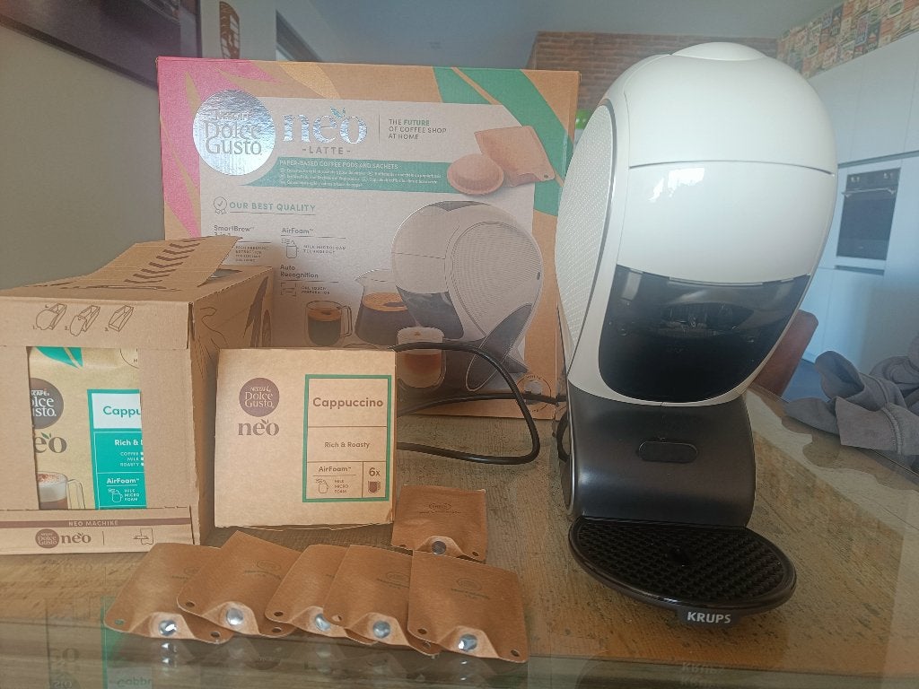 Dolce Gusto neo latte, Ophalen, Zo goed als nieuw, Afneembaar waterreservoir