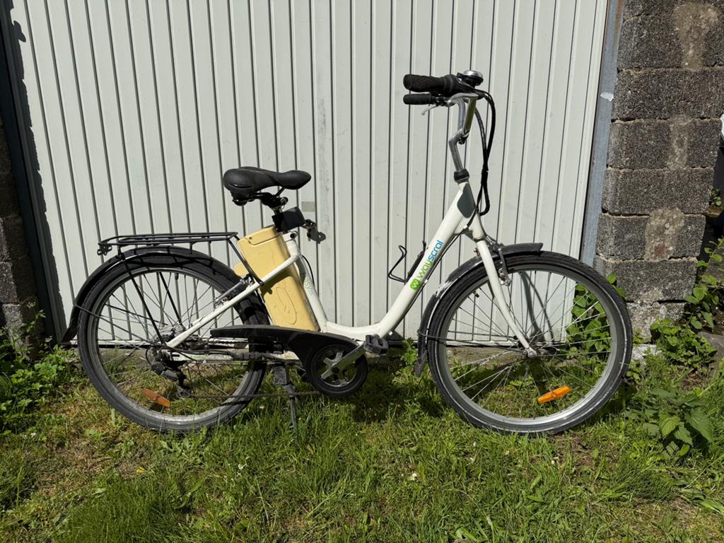 Electrisiche damesfiets, Fietsen en Brommers, Fietsen | Vouwfietsen, Ophalen, Zo goed als nieuw