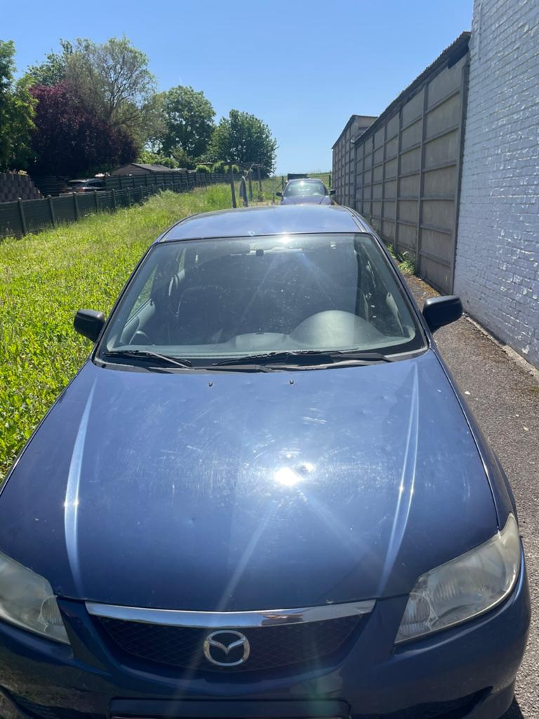 Mazda 323f, Auto's, Mazda, Voorwielaandrijving, Stof, 4 cilinders, Blauw