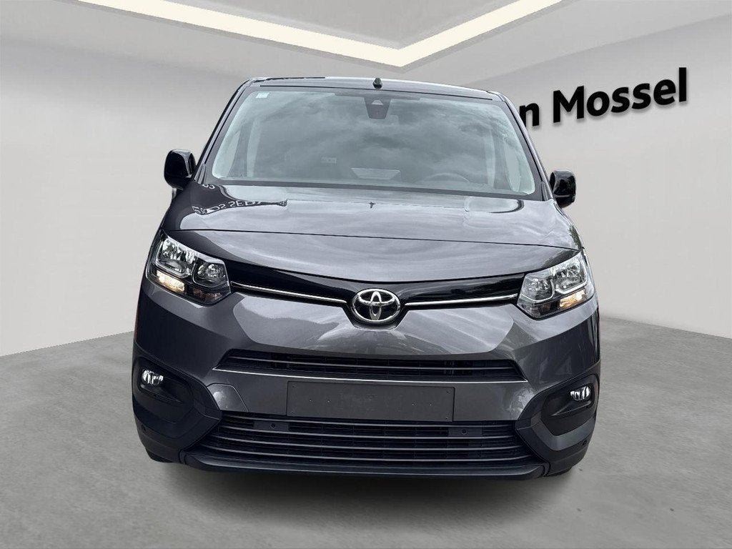 Toyota PROACE CITY 1.2i 81kW LWB Comfort, Auto's, Bestelwagens en Lichte vracht, Voorwielaandrijving, Stof, 1290 kg, Bedrijf