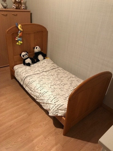 kinderen en baby - kamer bedden, Kinderen en Baby's, Ophalen, Minder dan 140 cm, Minder dan 70 cm, Lattenbodem