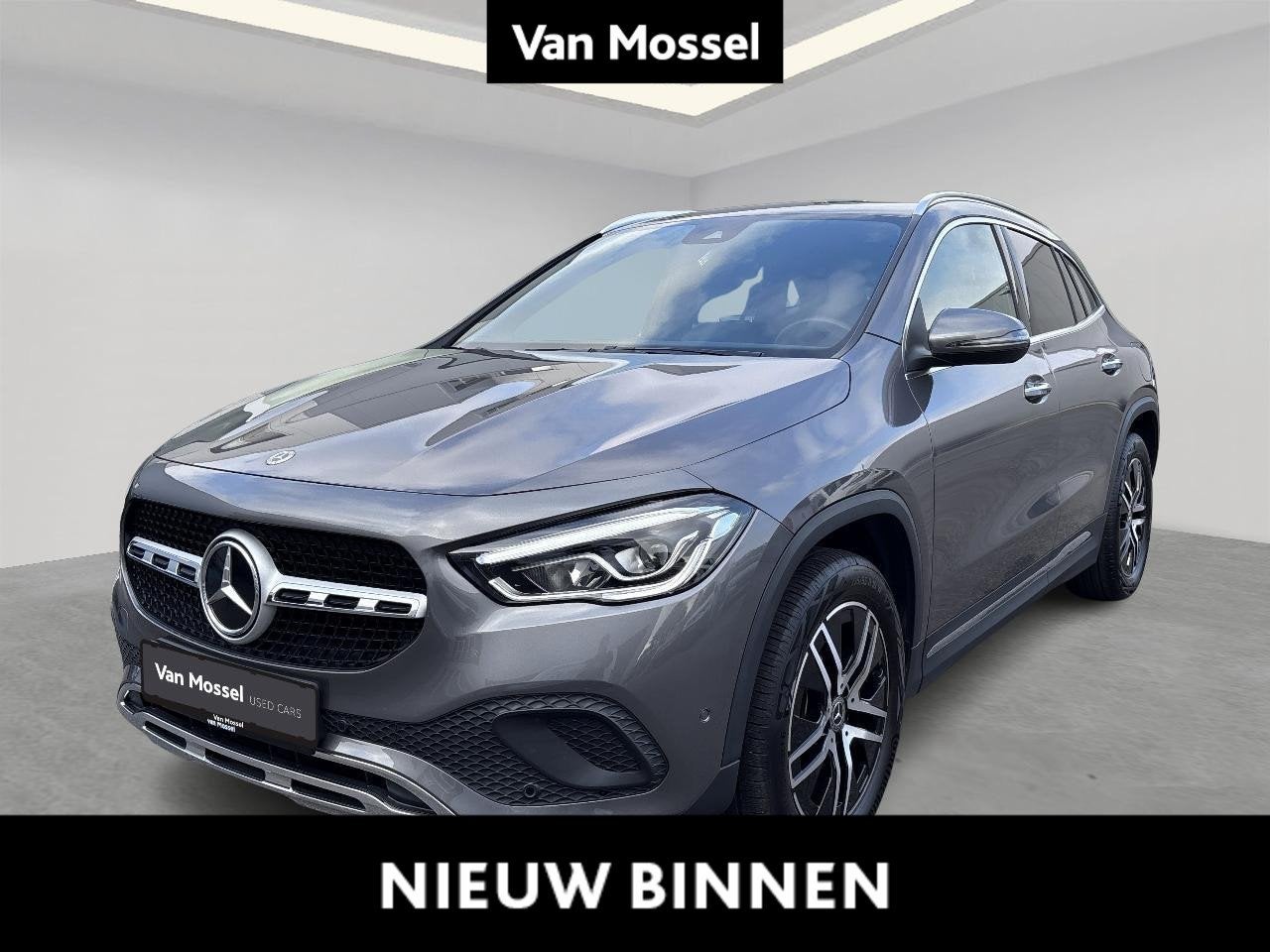 Mercedes-Benz GLA GLA 180 Business Solution, Auto's, Stof, Gebruikt, Zwart, 4 cilinders