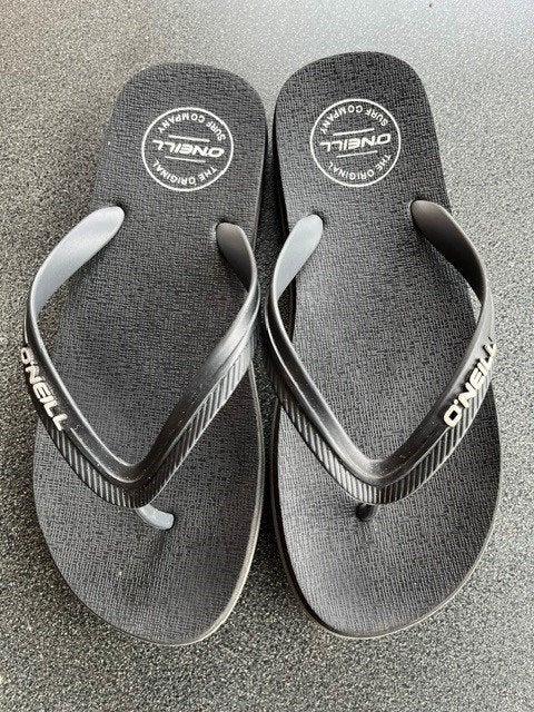 O'Neill Teenslippers Mt 41/42, Vêtements | Hommes, Chaussures, Chaussons, Enlèvement ou Envoi, O'Neill, Comme neuf