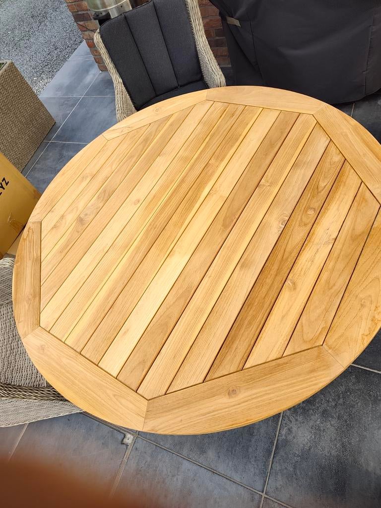 Mooie tuintafel met stoelen, Ophalen
