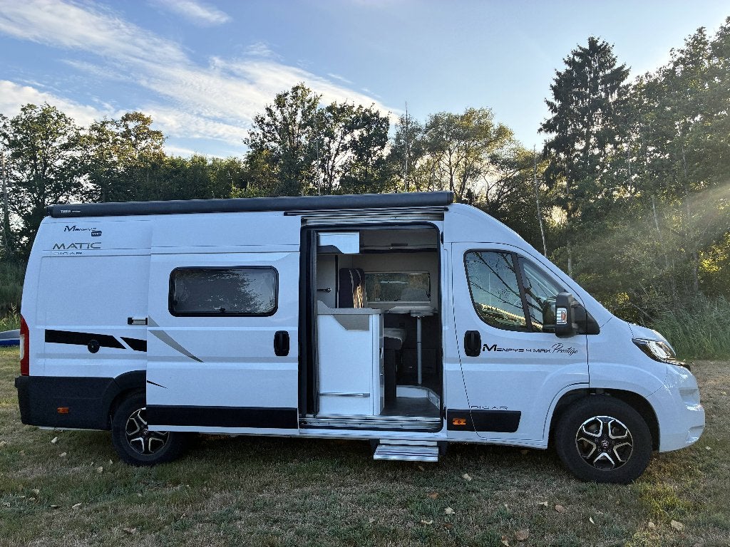 Campervan McLouis Menfys Maxi 4 Prestige (2022) - Automaat, Caravanes & Camping, Camping-cars, 6 à 7 mètres, Toilette à cassette
