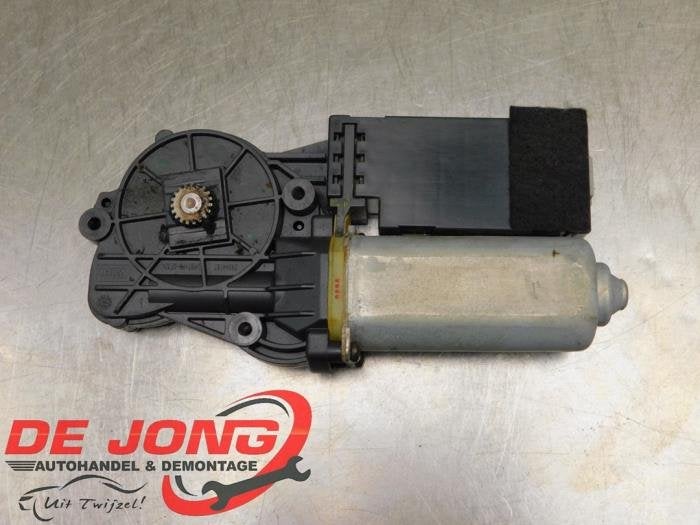 Schuifdak Motor van een Chrysler 300 C, Gebruikt, -, Ophalen of Verzenden, -