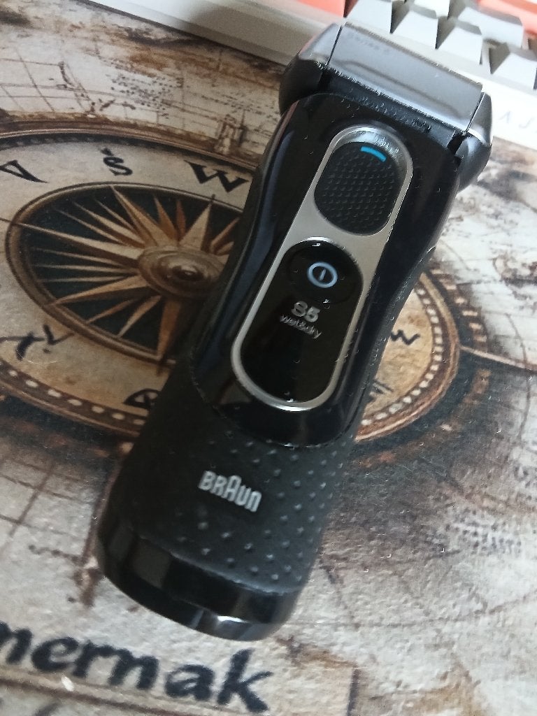 Braun series 5 scheerapparaat, Ophalen, Zo goed als nieuw, Scheren en Epileren