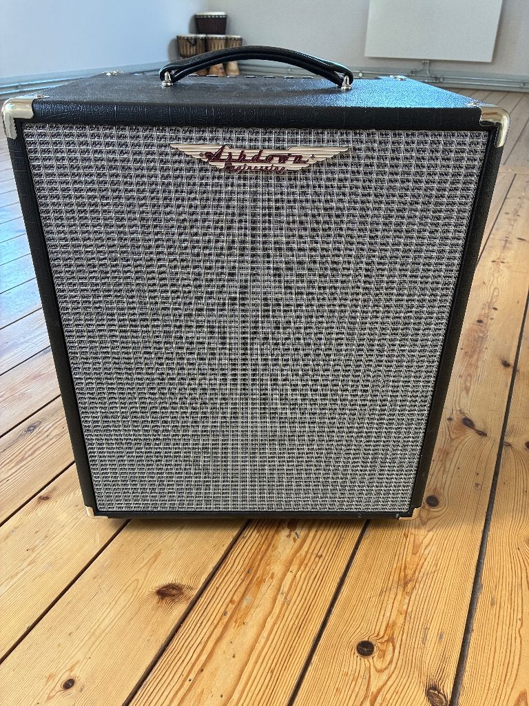 Ampli, Musique & Instruments, Enlèvement, Comme neuf, Guitare basse