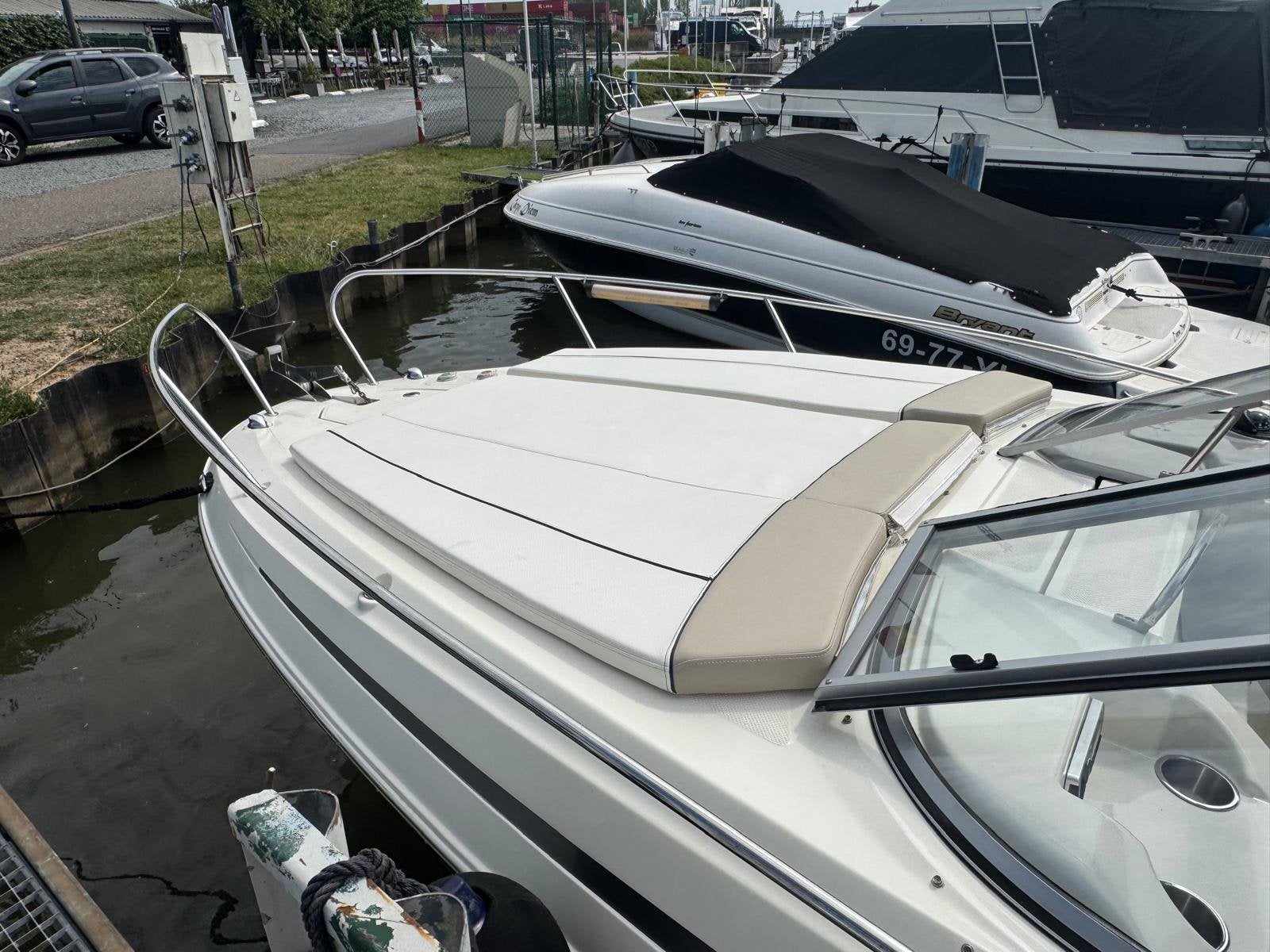 Bayliner 742 vr6, Watersport en Boten, Binnenboordmotor, 80 cm, Zo goed als nieuw, 8 m
