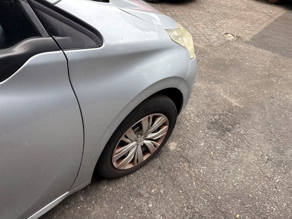 AILE AVANT DROITE 208 I (CA / CC / CK / CL) (|9672971480|), Kontakt-peugeot@peugeot.com, Garde-boue, Utilisé, Avant