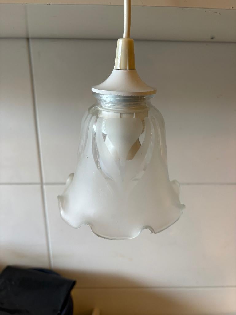 Prachtig Hanglampje met rokkapje Gebruiksklaar Geslepen Glas, Antiek en Kunst, Antiek | Verlichting, Ophalen of Verzenden