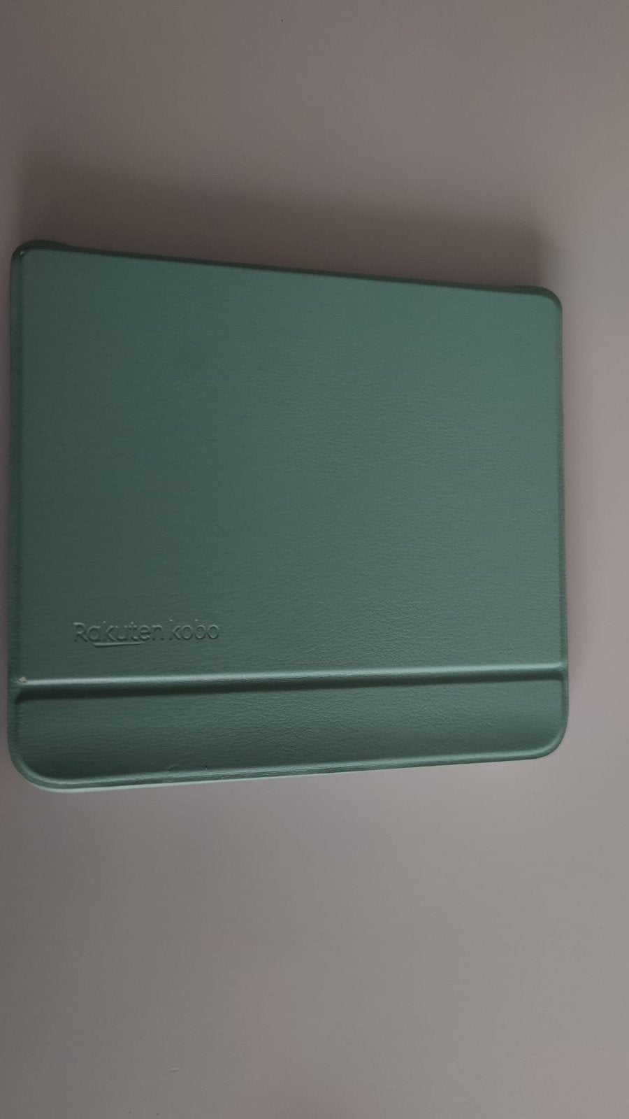 Kobo colour 7inch E- reader met hoesje, Computers en Software, Ophalen, Zo goed als nieuw