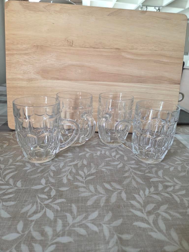 Bierglazen met handvat, Verzamelen, Ophalen