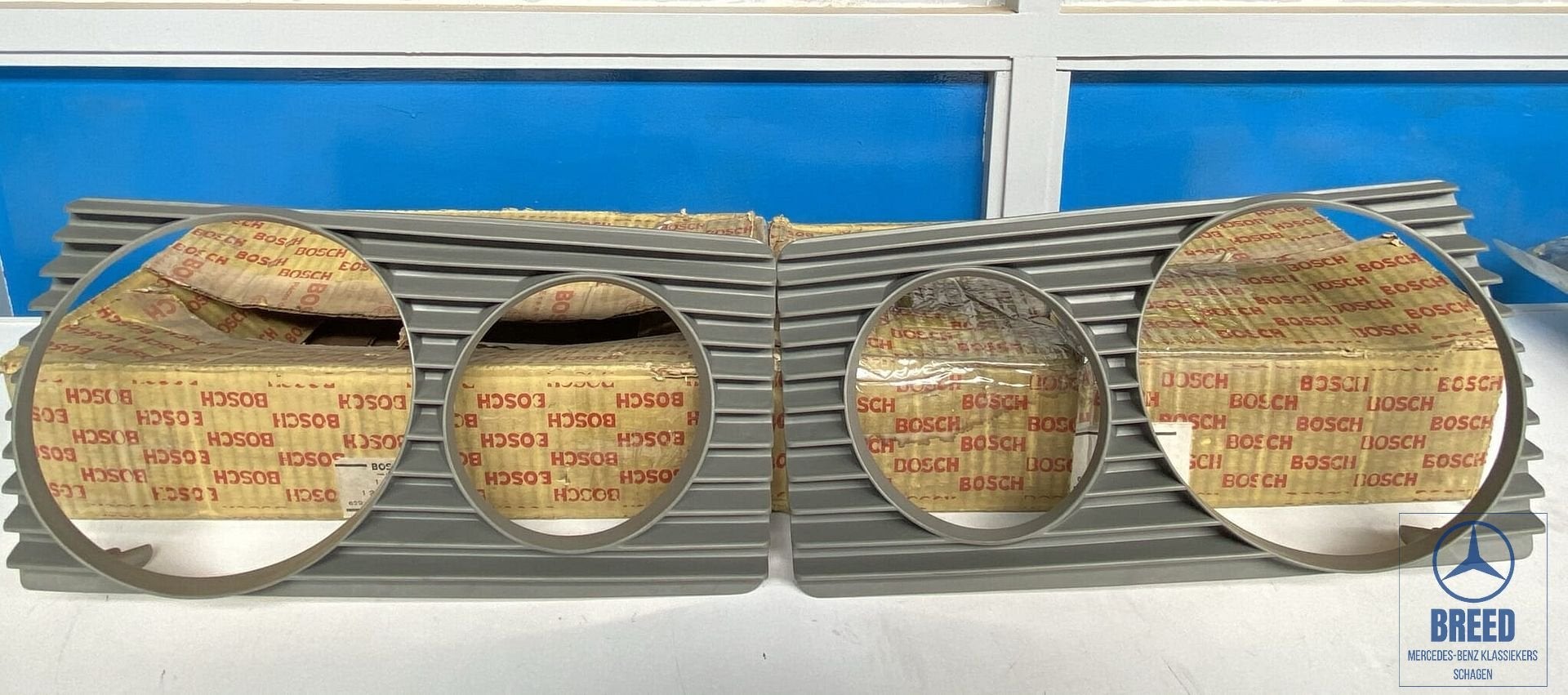 NOS roosters koplamp L+R Bosch voor Mercedes-Benz W123, Autos : Pièces & Accessoires, Neuf, -, -, Enlèvement ou Envoi
