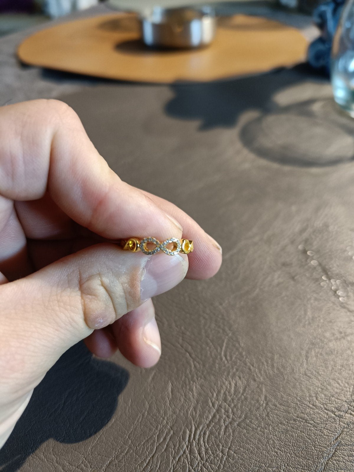 Infinity ring, Handtassen en Accessoires, Ophalen, Nieuw, Met edelsteen, Zilver