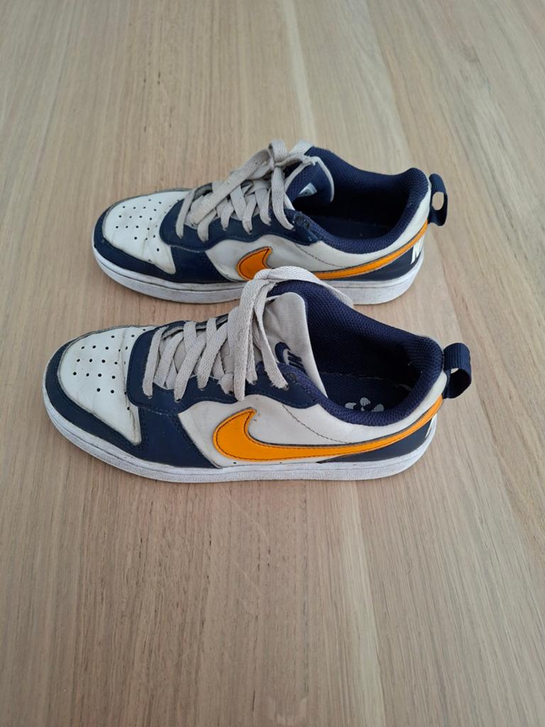 Nike maat 36, Kinderen en Baby's, Kinderkleding | Schoenen en Sokken, NIKE, Gebruikt, Ophalen of Verzenden, Jongen