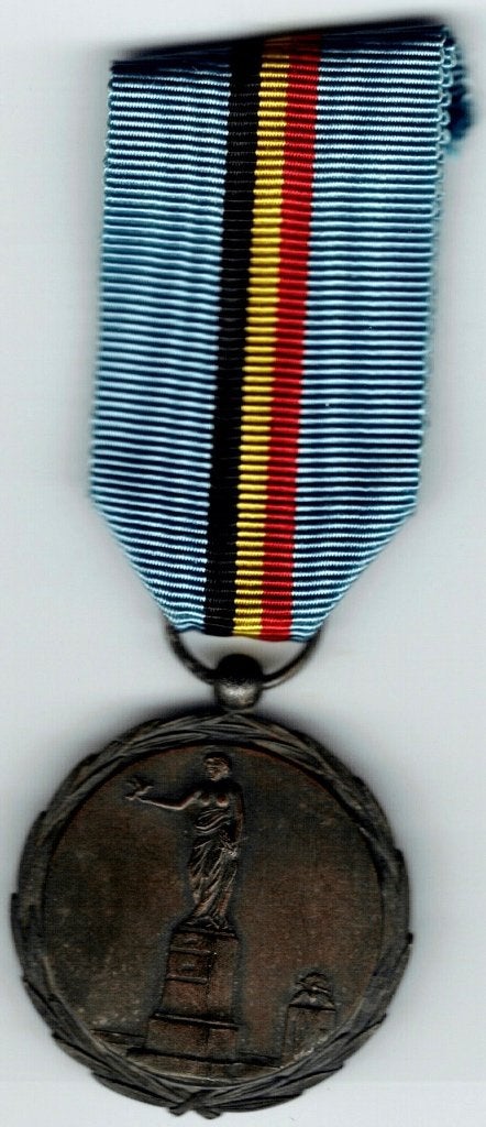 Médaille+boîte Association royale colombophiles de Belgique, Envoi, Autres matériaux