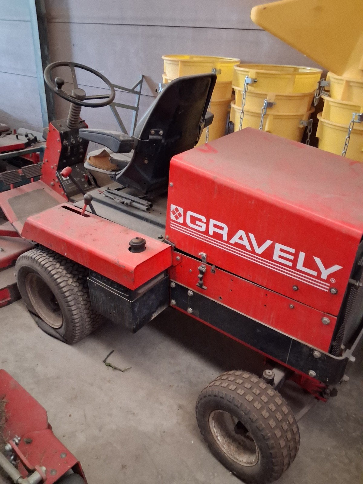 Gravely frontmaaier, Enlèvement