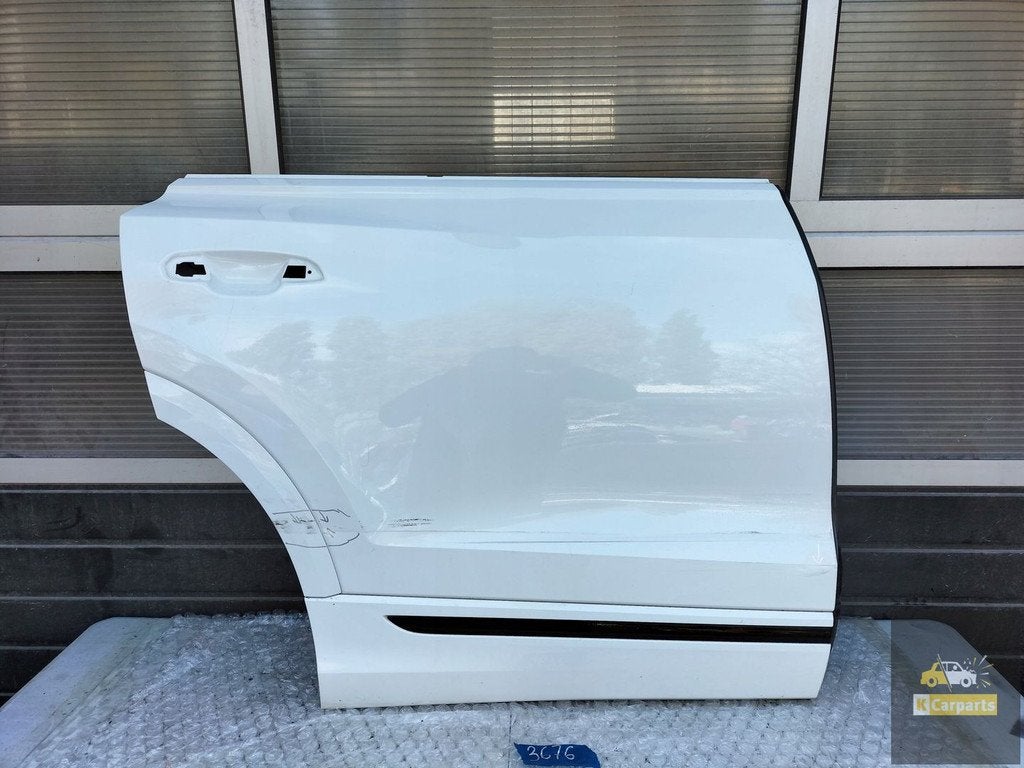 AUDI Q8 SQ8 RECHTERACHTERDEUR, Gebruikt, Deur, AUDI AG, Auto-Union-Strasse 1
85045  Ingolstadt, DE