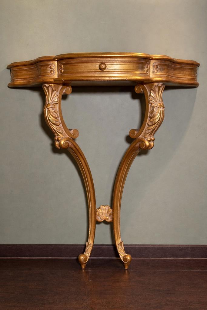 Console style Louis XV, Enlèvement