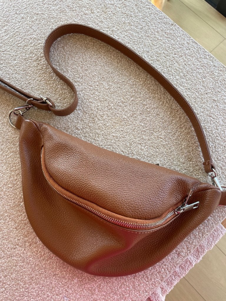 Handtassen, Handtassen en Accessoires, Tassen | Damestassen, Ophalen, Gebruikt, Bruin, Schoudertasje