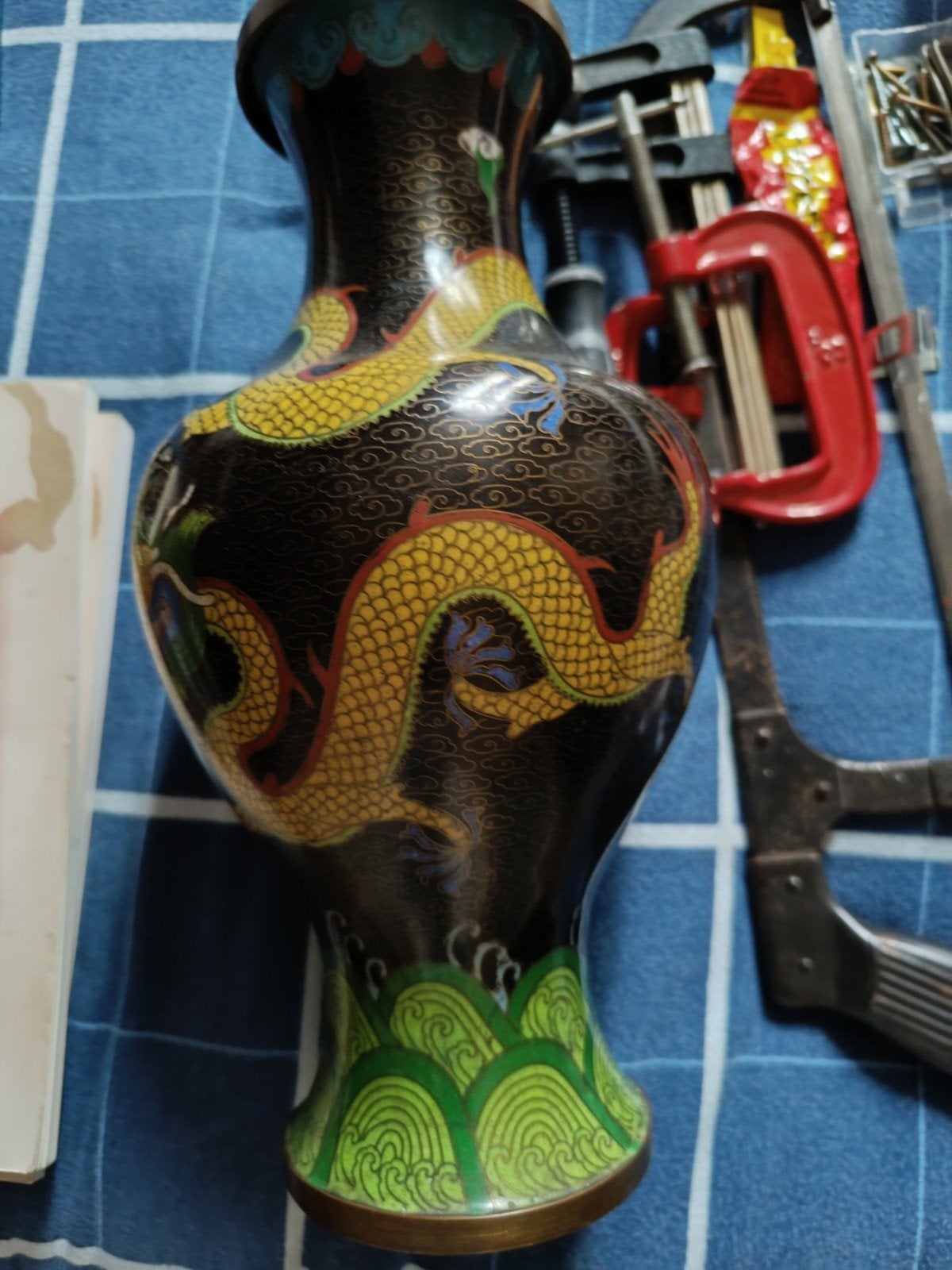 vase chinois cloisonné dragon jaune, Antiquités & Art, Enlèvement