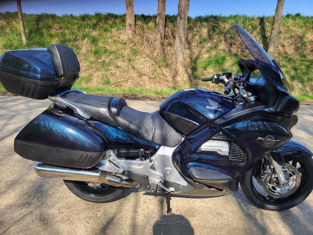 HONDA PAN EUROPEAN ST 1300CC, ABS ,2004, 43000KM, Occasion, 4 cilinders, Particulier, Meer dan 35 kW