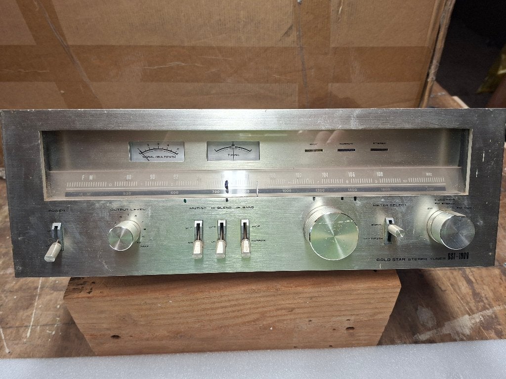 Gold Star (Versterker)GSA-8500 & Gold Star (Tuner ) GST-1000, Audio, Tv en Foto, Tuners, Ophalen, Gebruikt