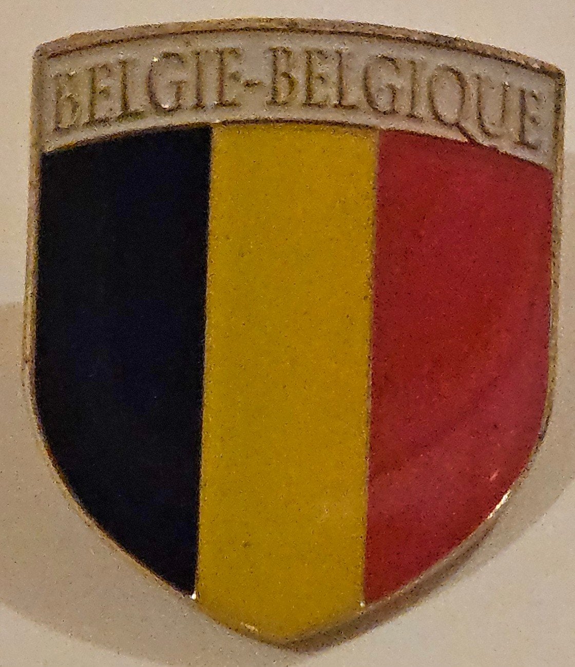 Épinglette drapeau belge vintage
C'est un vi, Collections, Broches, Pins & Badges, Enlèvement ou Envoi