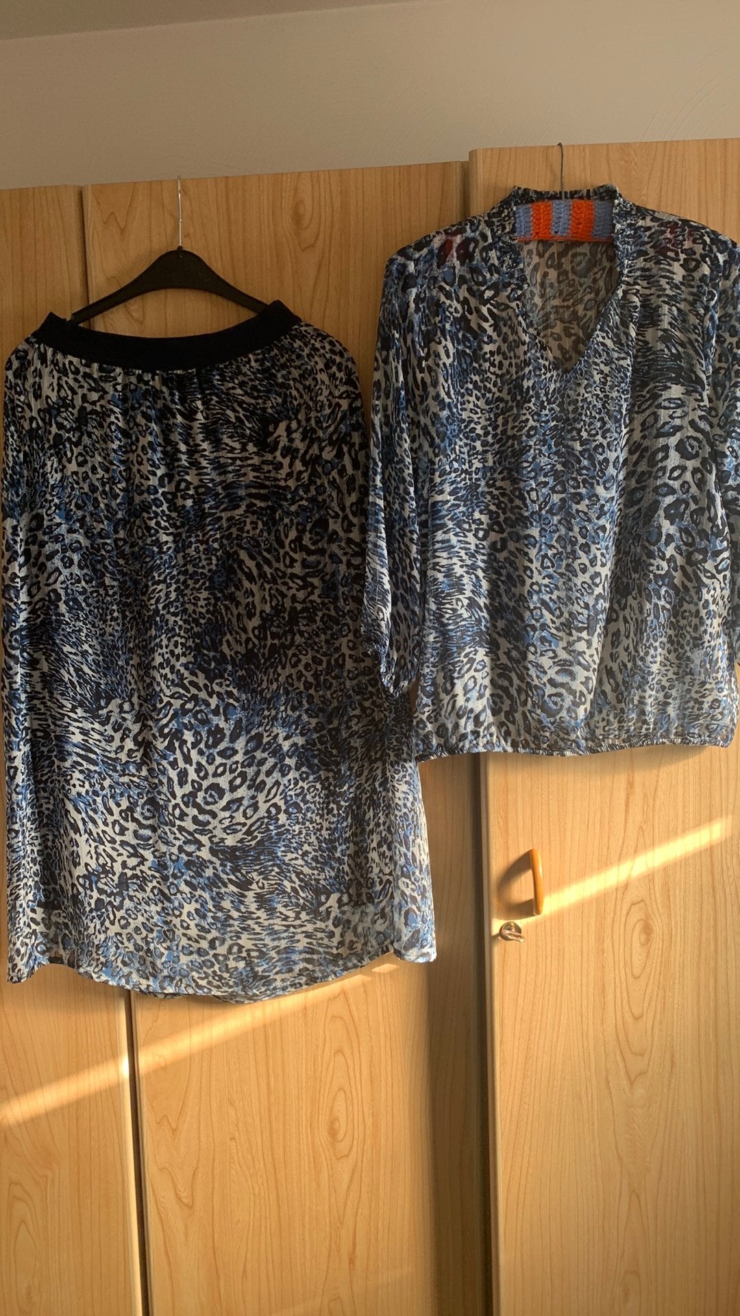 Blauw Printen ensemble., Kleding | Dames, Ophalen, Zo goed als nieuw, Maat 38/40 (M), Blauw