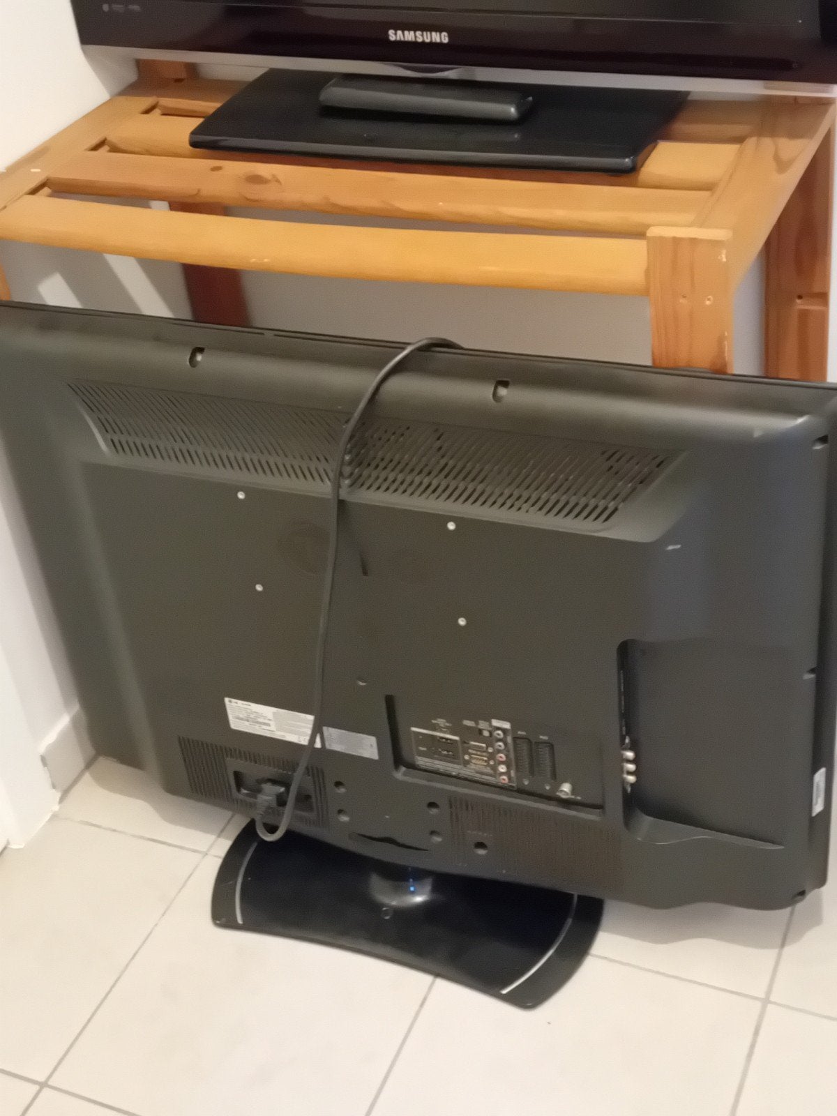 Tv's...2 stuks....80 cm scherm...LG ..EN SAMSUNG, Ophalen