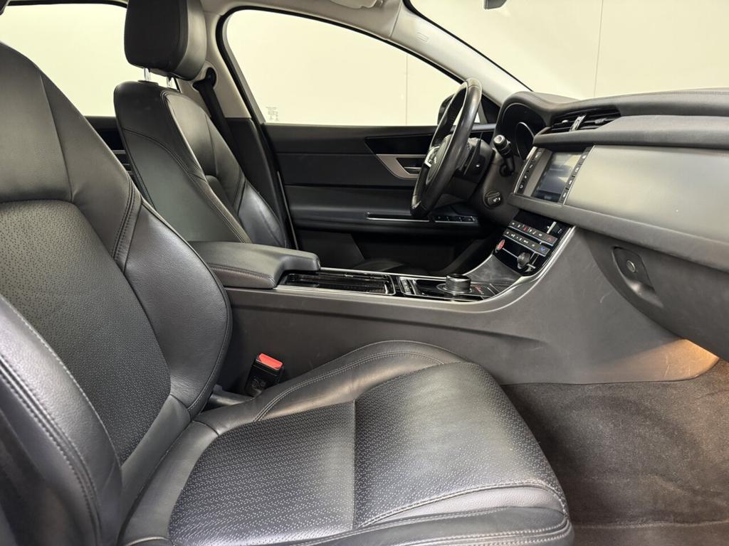 Jaguar XF Estate 2.0d Autom. - Airco - GPS - Topstaat!, Auto's, 4 cilinders, XF, 5 deurs, Particulier