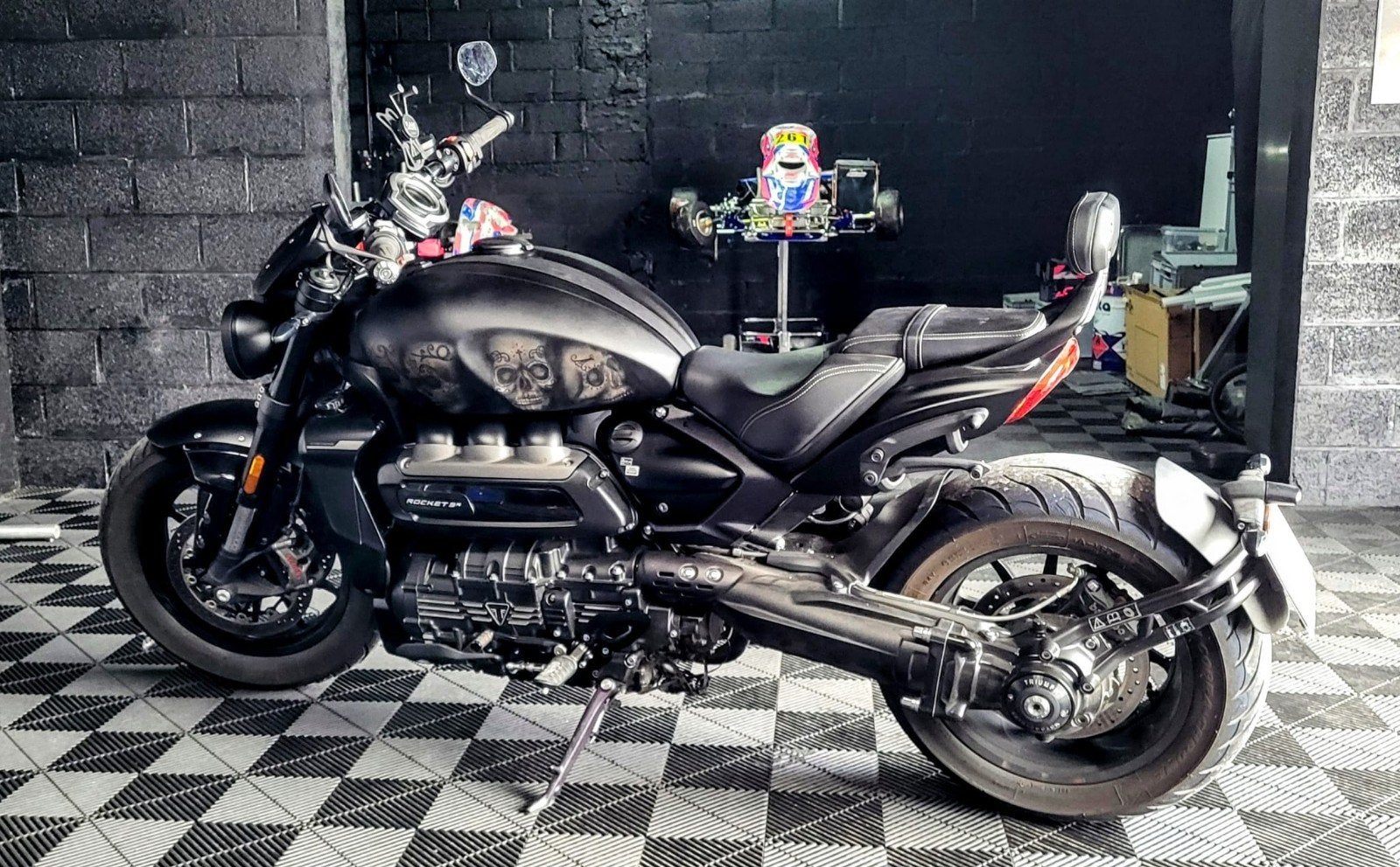 triumph rocket 3 storm personnalisée  2025, Motos, Particulier, Autre