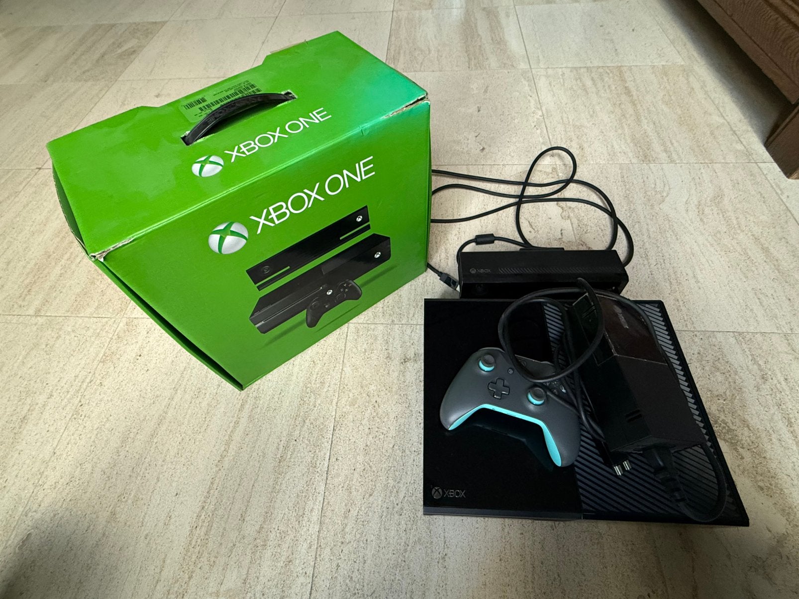 Xbox one 500GB - controller - kinect - 14 games, Games en Spelcomputers, Ophalen, Xbox One, Met 1 controller, 500 GB