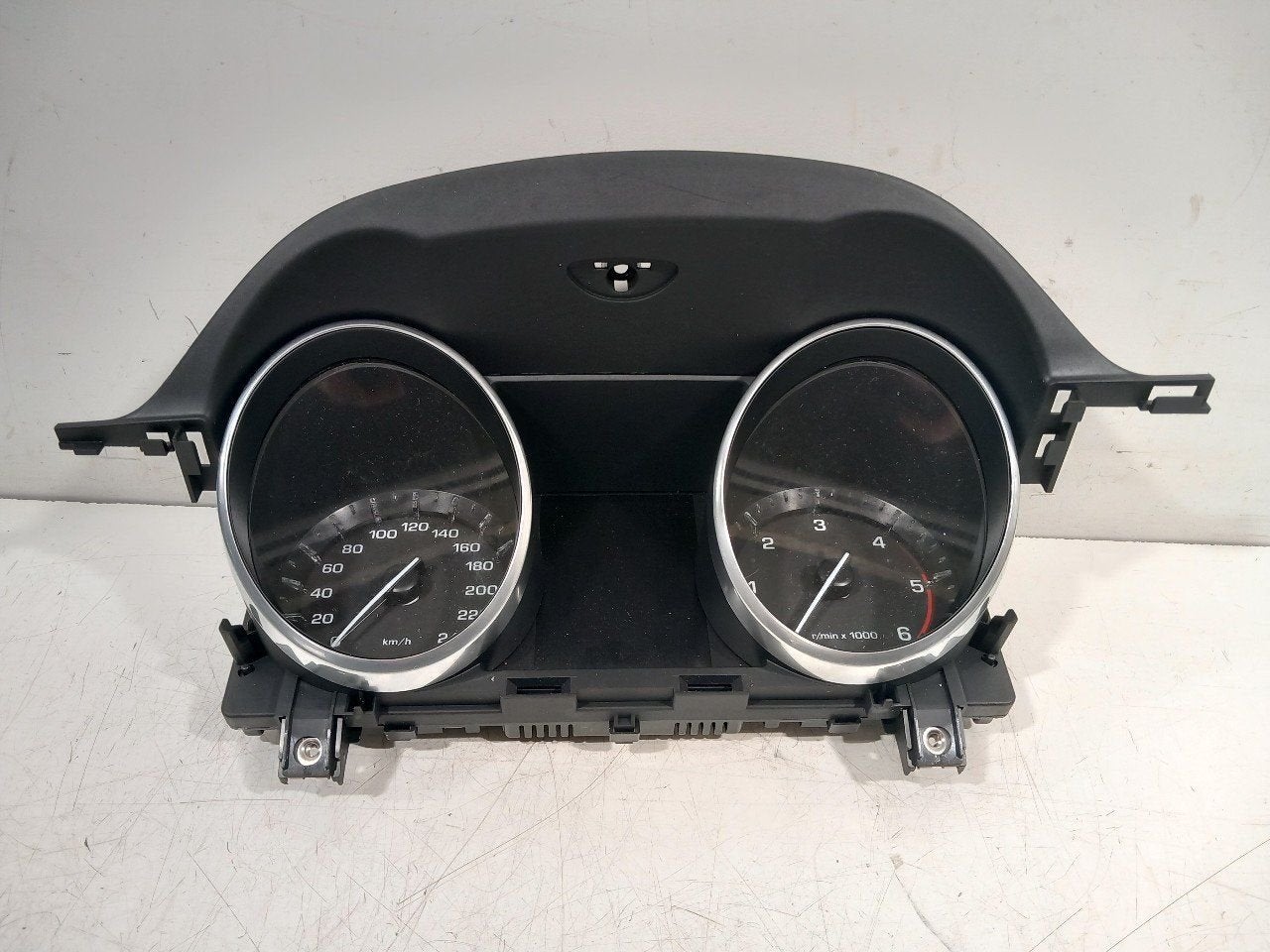 Cockpit Land Rover Discovery, Auto-onderdelen, Onderdelen@venauto.nl, Van der Ven Autorecycling B.V., Ettenseweg 76, 4706 PB Roosendaal, The Netherlands