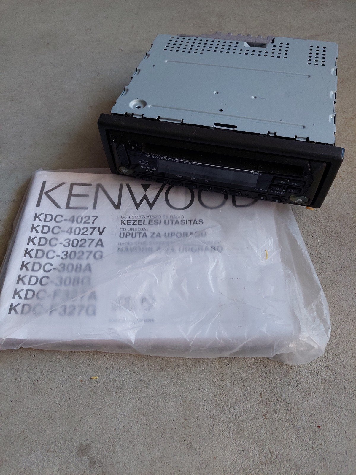 Kenwood autoradio met cd, Ophalen