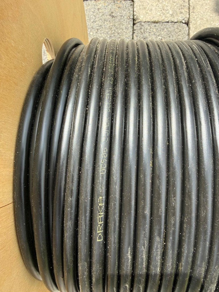 Draka outdoor S/FTP CAT7 4P PE fca zwart internetkabel, Computers en Software, Pc- en Netwerkkabels, Ophalen, Nieuw