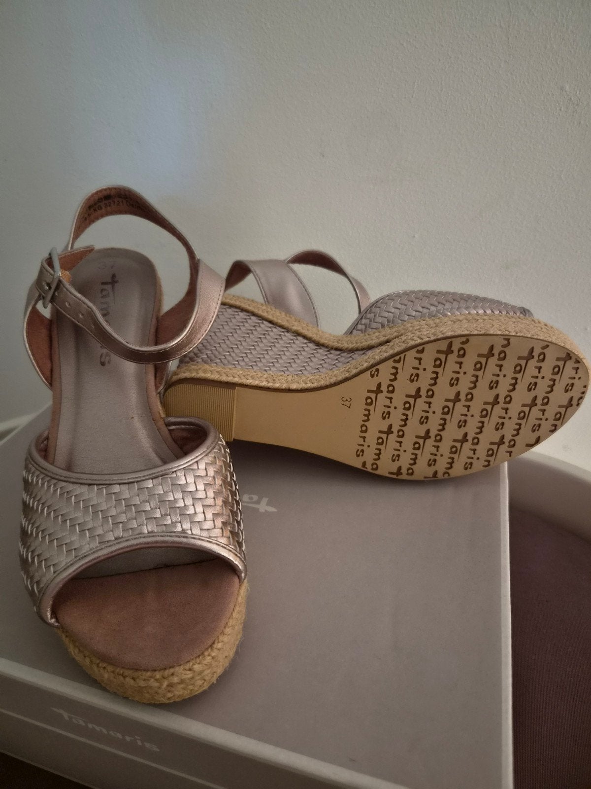 Sandalen Tamaris maat 37, Enlèvement