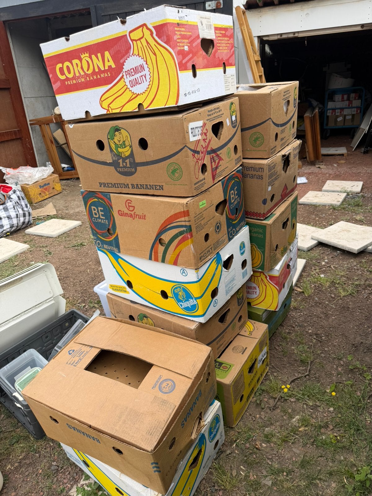 13 caisses a bananes + 3 fonds, Enlèvement, Utilisé, Papier/carton