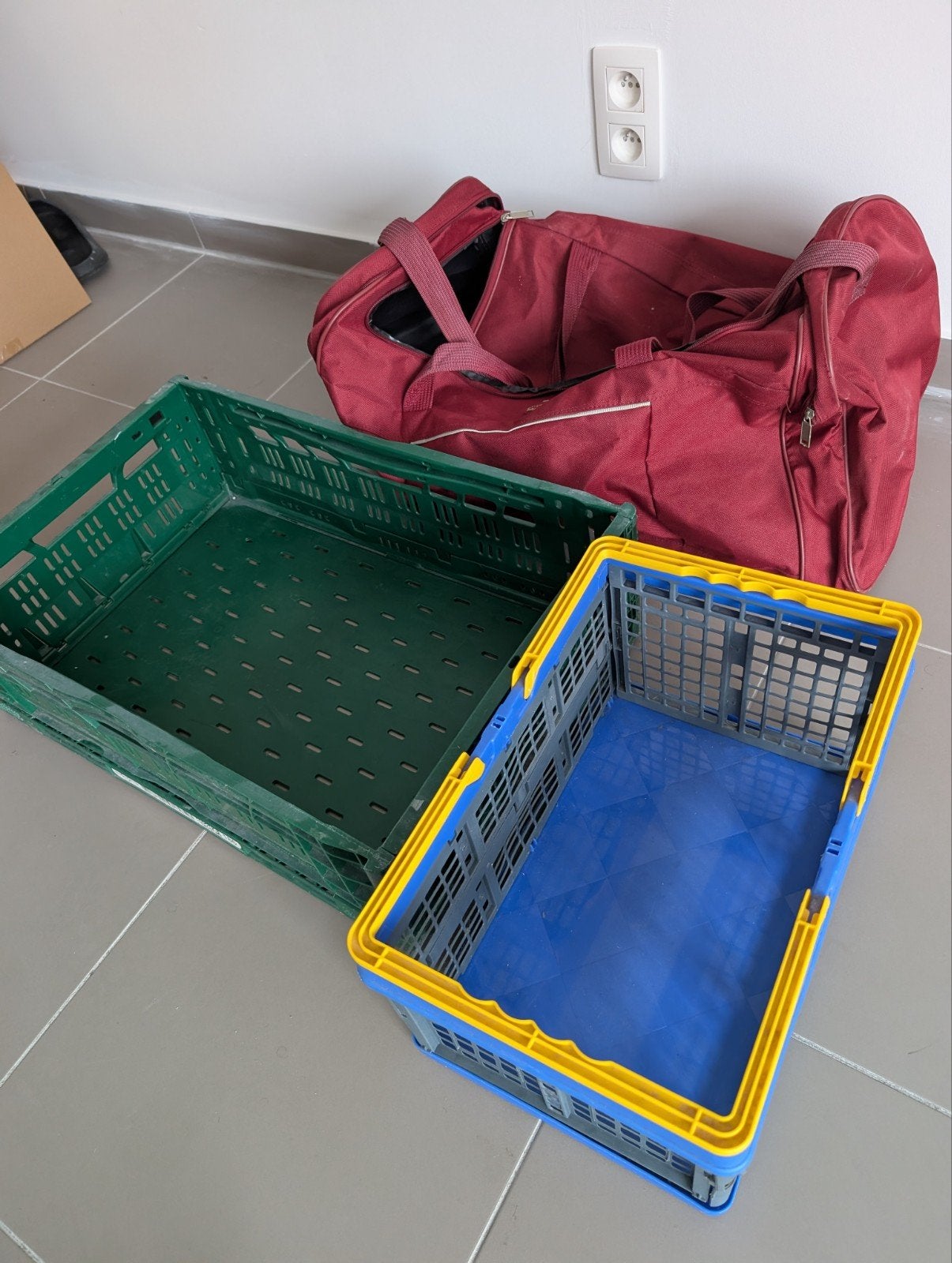2 opbergbakken en een grote sporttas, Ophalen