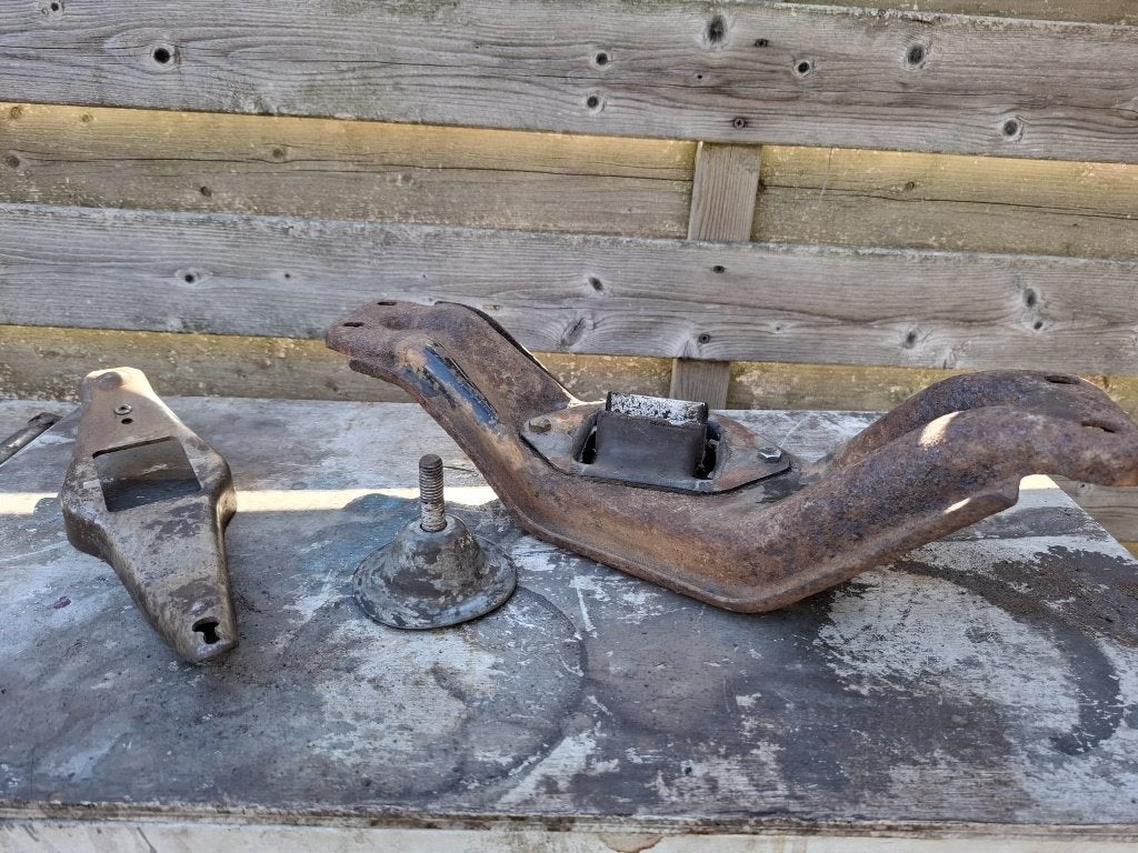 Ford Sierra MT75 steun en koppelingshefboom, Ophalen, Gebruikt, Ford