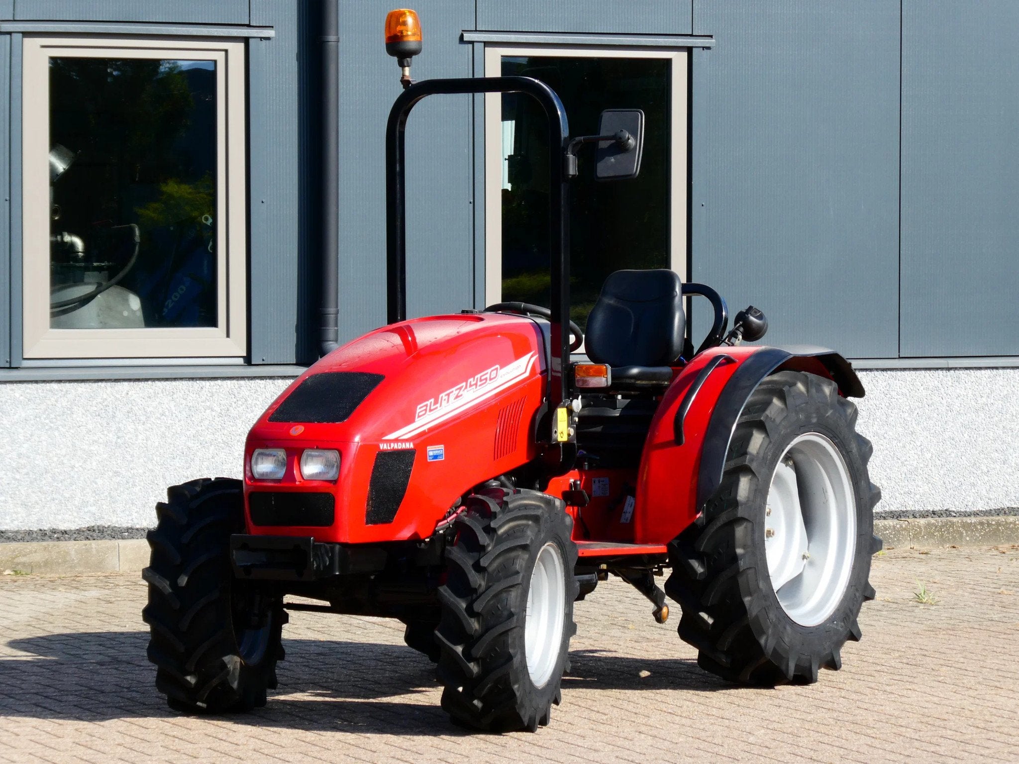 VALMAR Valpadana Blitz 450 4wd / 01466 Draaiuren, Autres marques, De Maalstroom 3
8255 RN  Swifterbant, Utilisé, VM Service