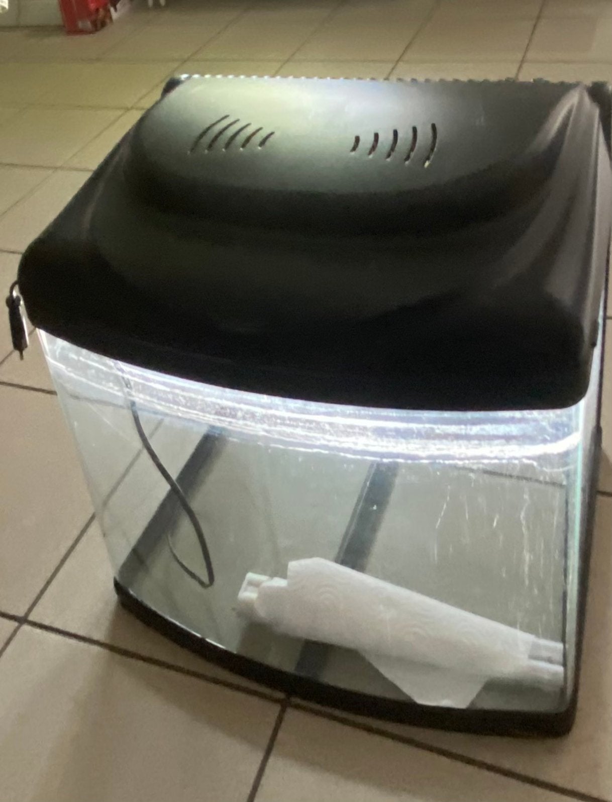 Visbak, Ophalen, Gebruikt, Leeg aquarium