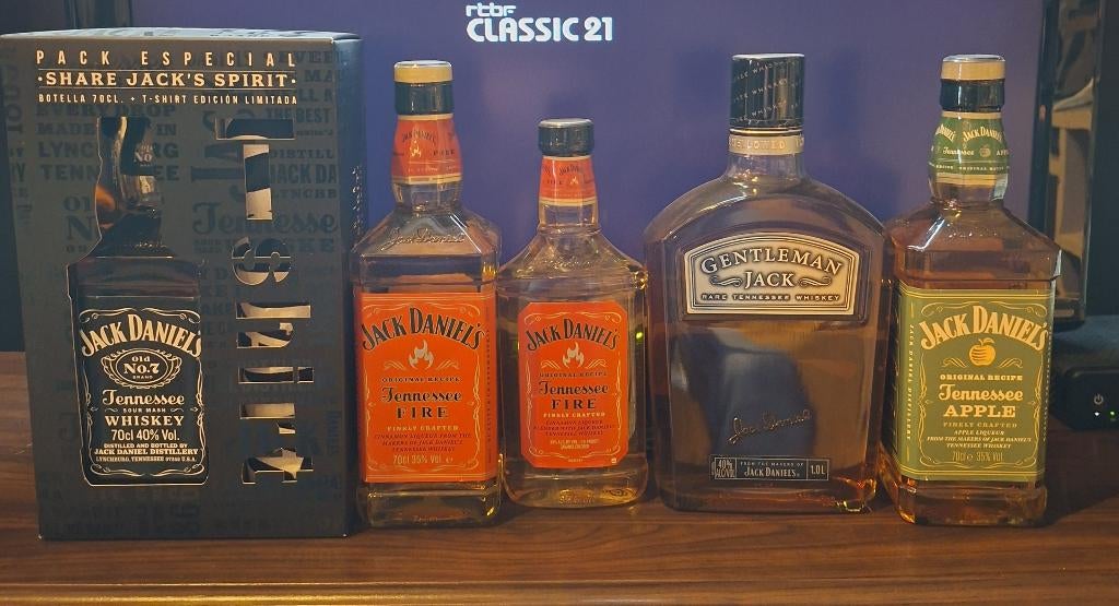 Jack Daniel's Divers bouteilles, Collections, Collections Autre, Neuf, Enlèvement