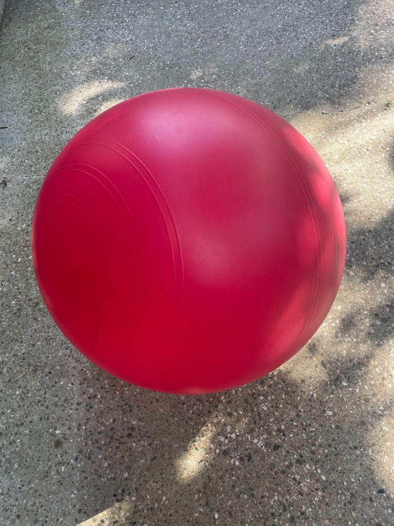 Zitbal Togu 65cm, Huis en Inrichting, Bureaustoelen, Gebruikt, Balstoel, Rood, Ergonomisch, Ophalen of Verzenden