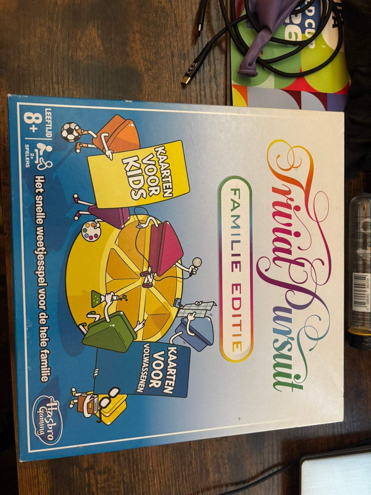 Trivial Pursuit Family Editie – Nederlandstalig, Hobby en Vrije tijd, Ophalen, Zo goed als nieuw
