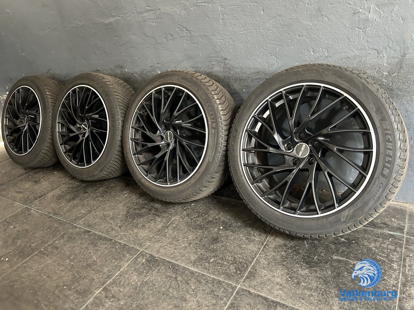 6-7mm! Mercedes Vito V-klasse W447 19 inch zwarte GMP velgen, Pneus et Jantes, 245 mm, 4 Saisons, 19 pouces