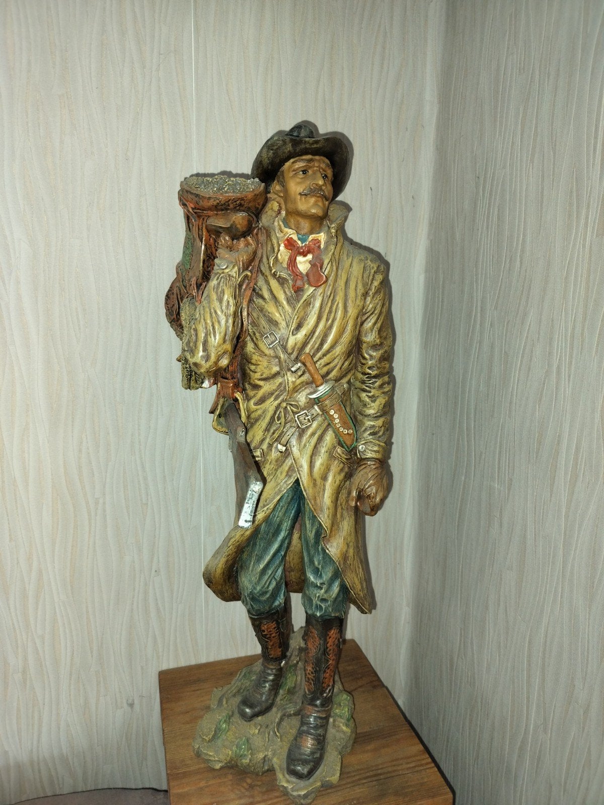 Grote cowboy beeld, Ophalen, Zo goed als nieuw, Mens